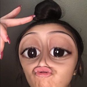 Meet your Posher, Amelia